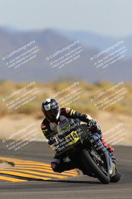 media/Oct-08-2022-SoCal Trackdays (Sat) [[1fc3beec89]]/Turn 16 (125pm)/